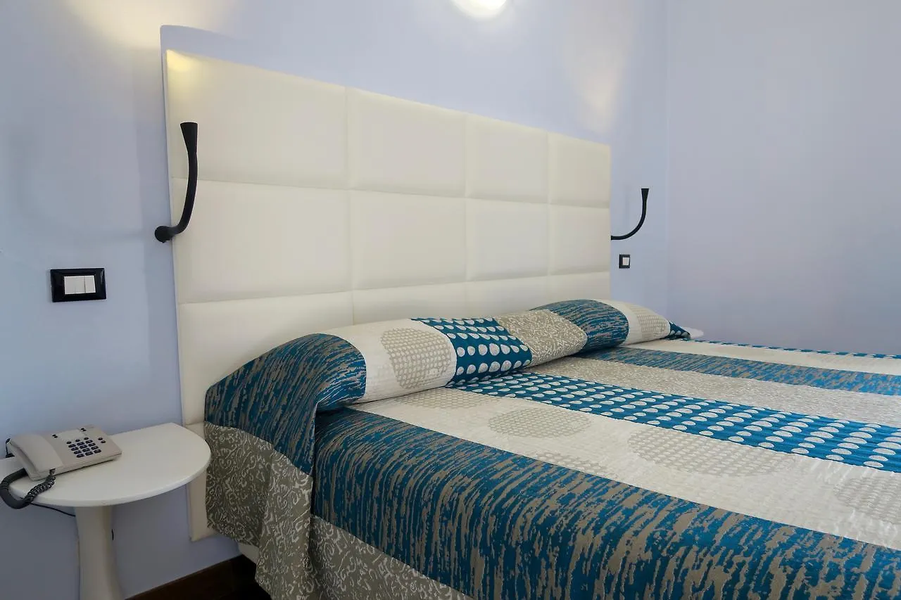 Albergo Visconti Crémone Hotel