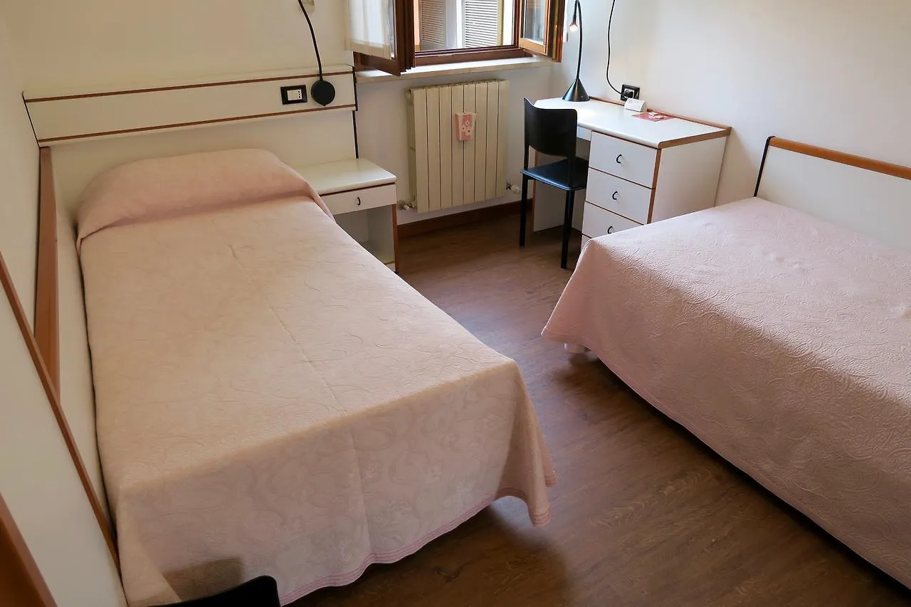 Albergo Visconti Crémone Italie